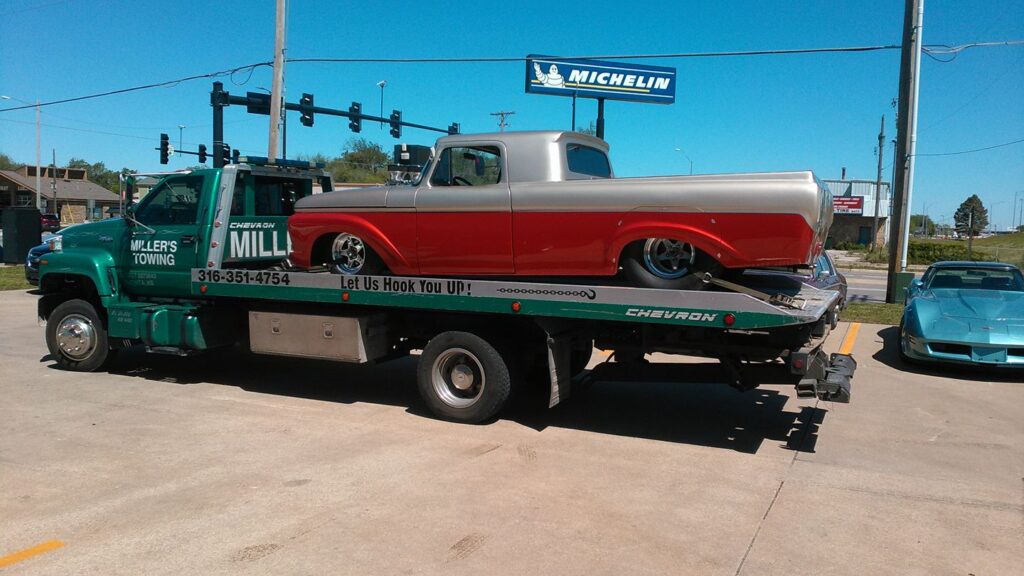 fast towing response wichita area