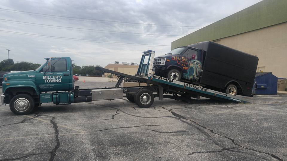 stuck vehicle extraction wichita