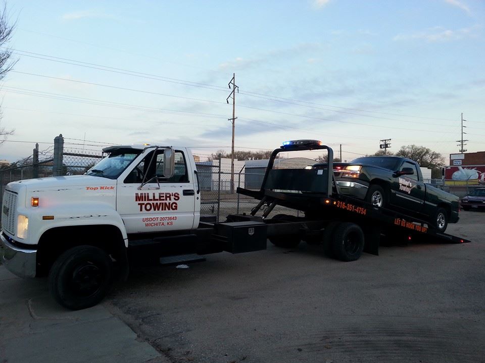 tow truck response wichita kansas