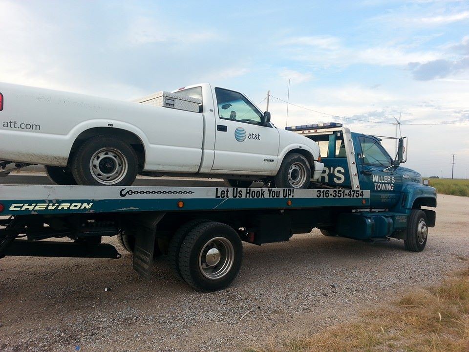 commercial tow truck services near wichita
